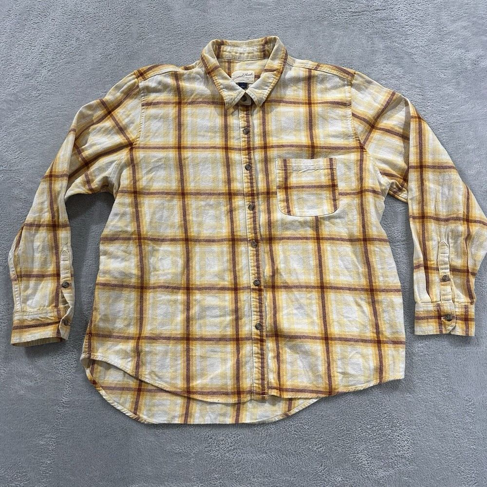 Universal Thread Flannel Women's Large Yellow Plaid Long Sleeve Button Up Pocket